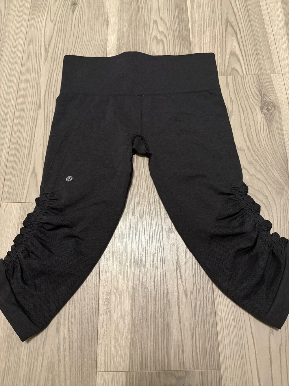 Lululemon In The Flow Crop Leggings Size 6